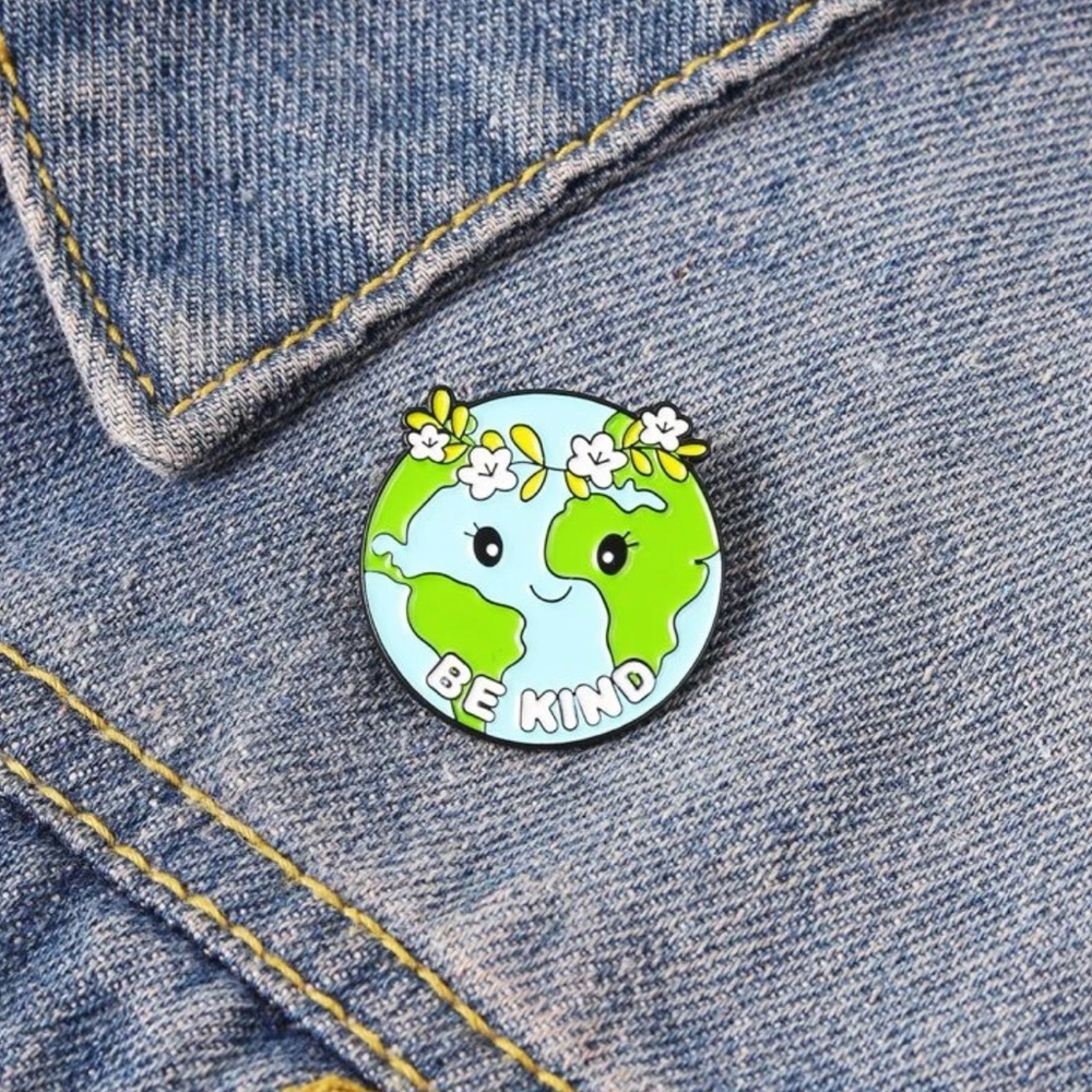 🎉 Be Kind Happy Earth Pin